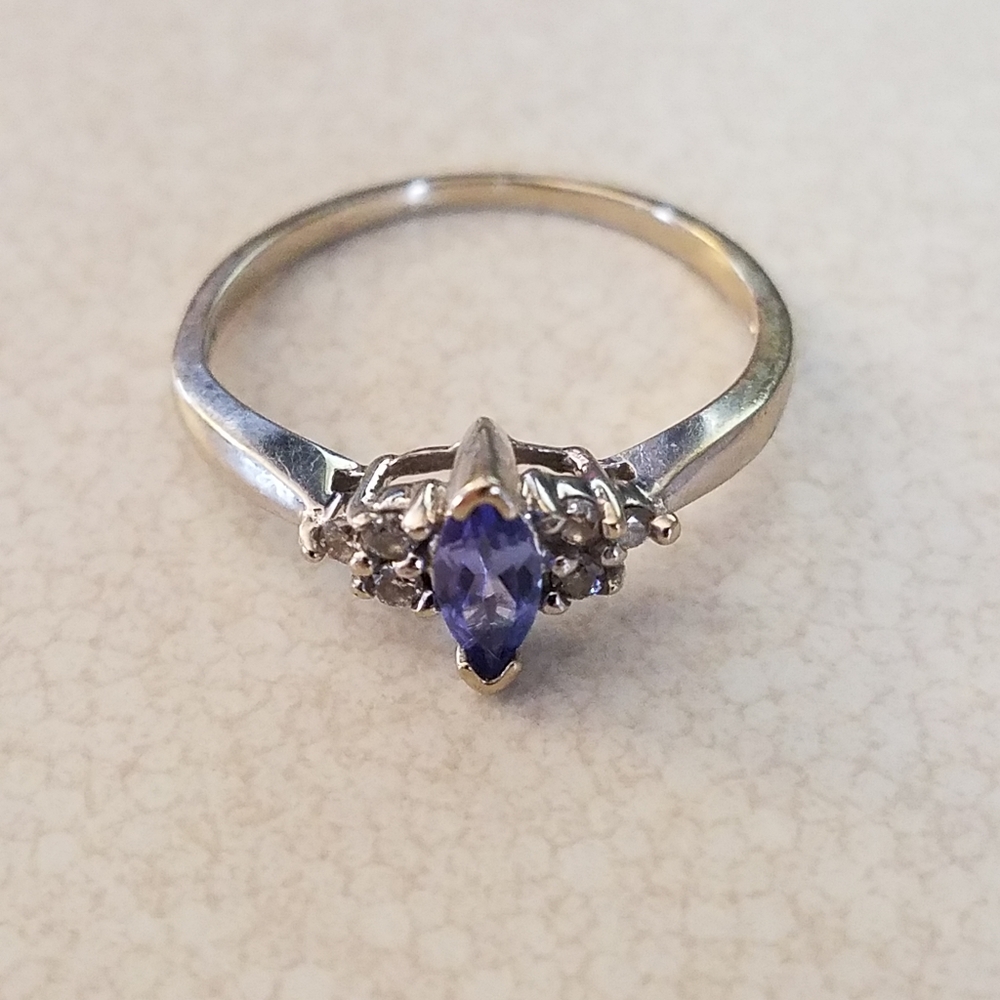 Tanzenite and Diamond Ring